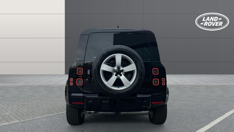 Land Rover Defender 3.0 D350 X-Dynamic SE 110 5dr Auto Diesel Estate